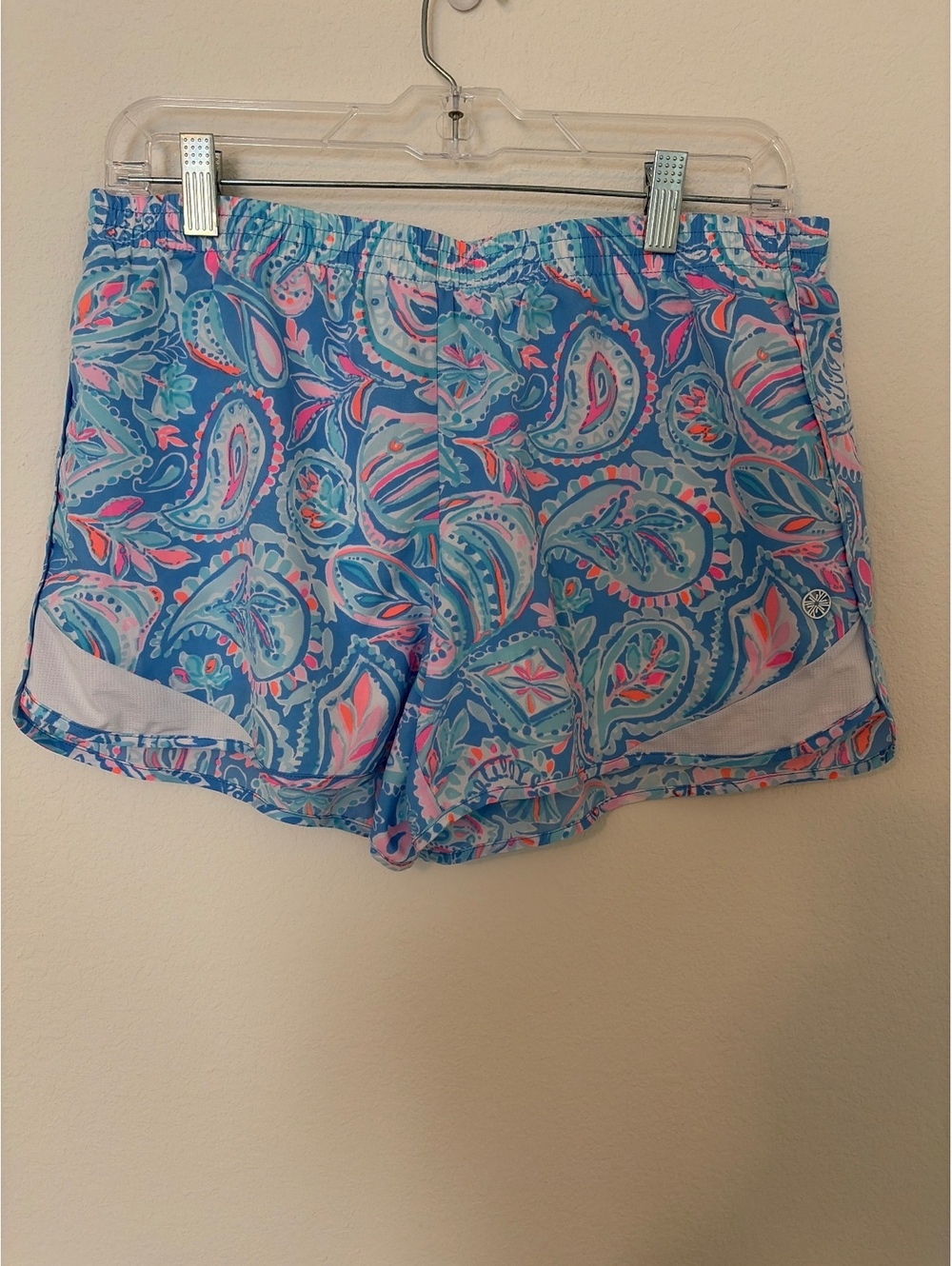 Lilly Pulitzer Luxletic Blue Pink Paisley Print Athletic Shorts Size Medium